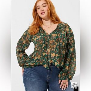 Crinkle Chiffon Tie Front Blouse